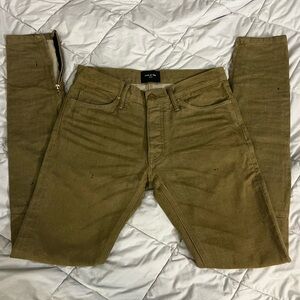 Fear of God Essentials jeans size 31
